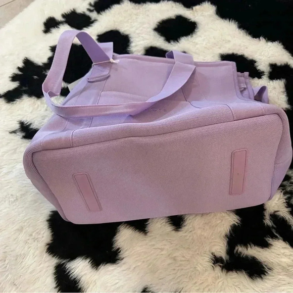 Lavender Dog Carrier Tote - Picture 7 of 7